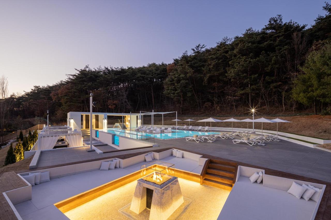 The Suites Hotel Namwon מראה חיצוני תמונה