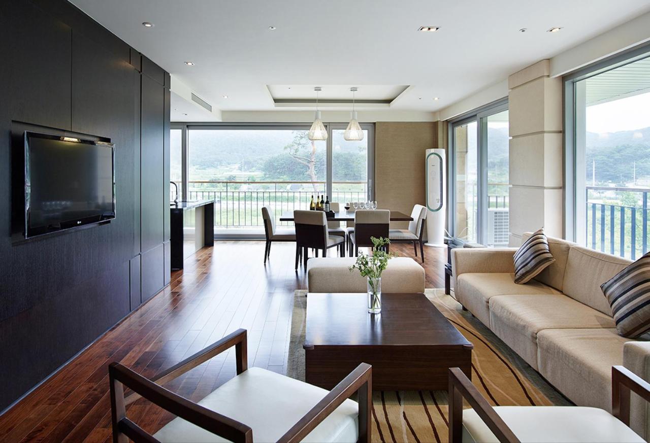 The Suites Hotel Namwon מראה חיצוני תמונה