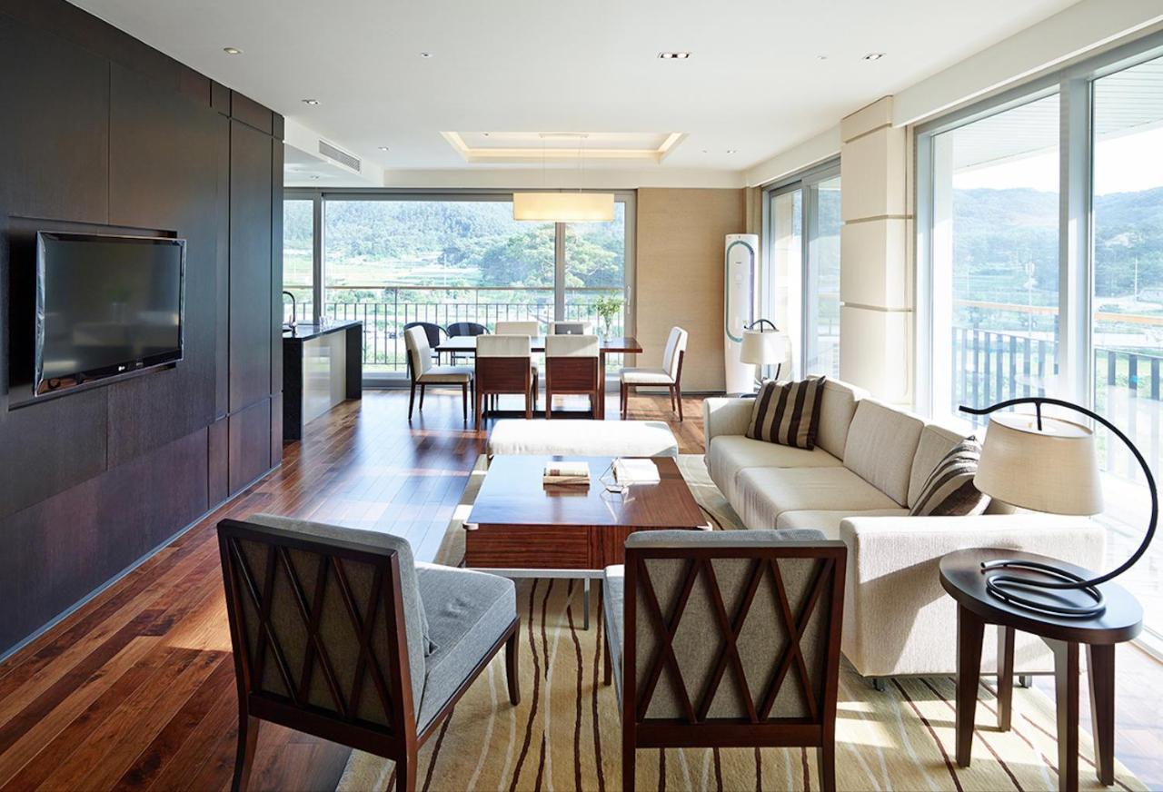 The Suites Hotel Namwon מראה חיצוני תמונה