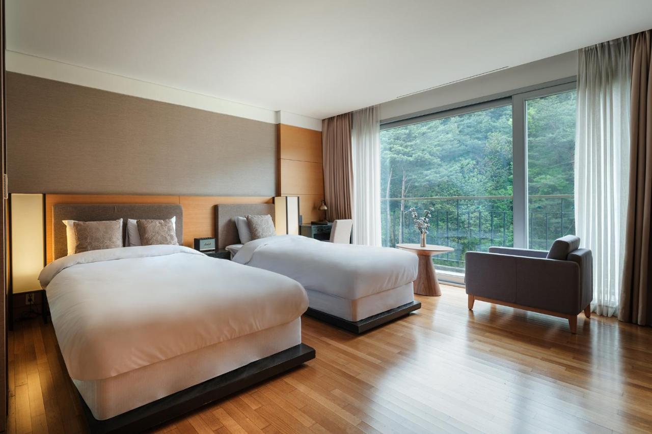 The Suites Hotel Namwon מראה חיצוני תמונה