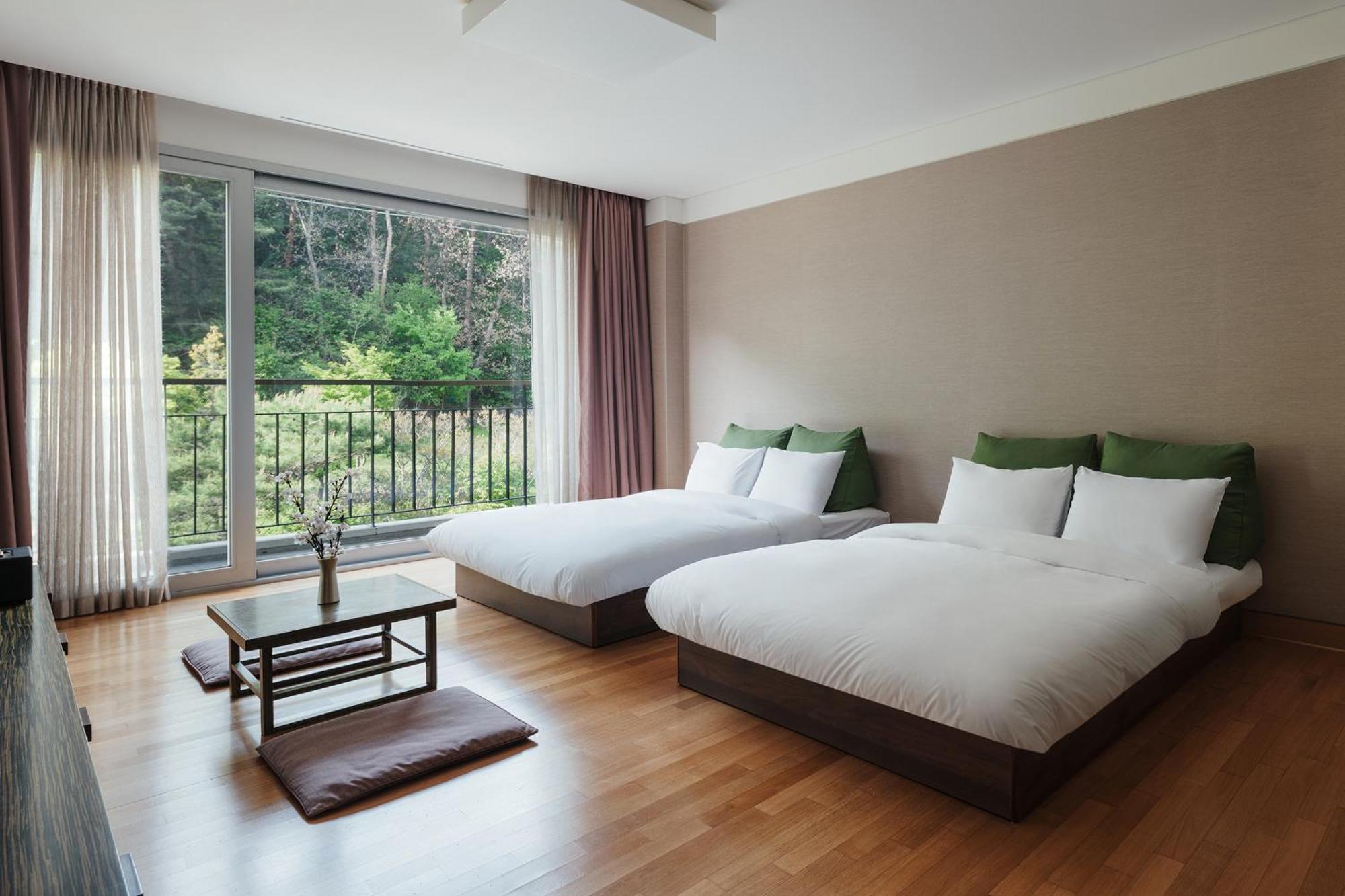 The Suites Hotel Namwon מראה חיצוני תמונה
