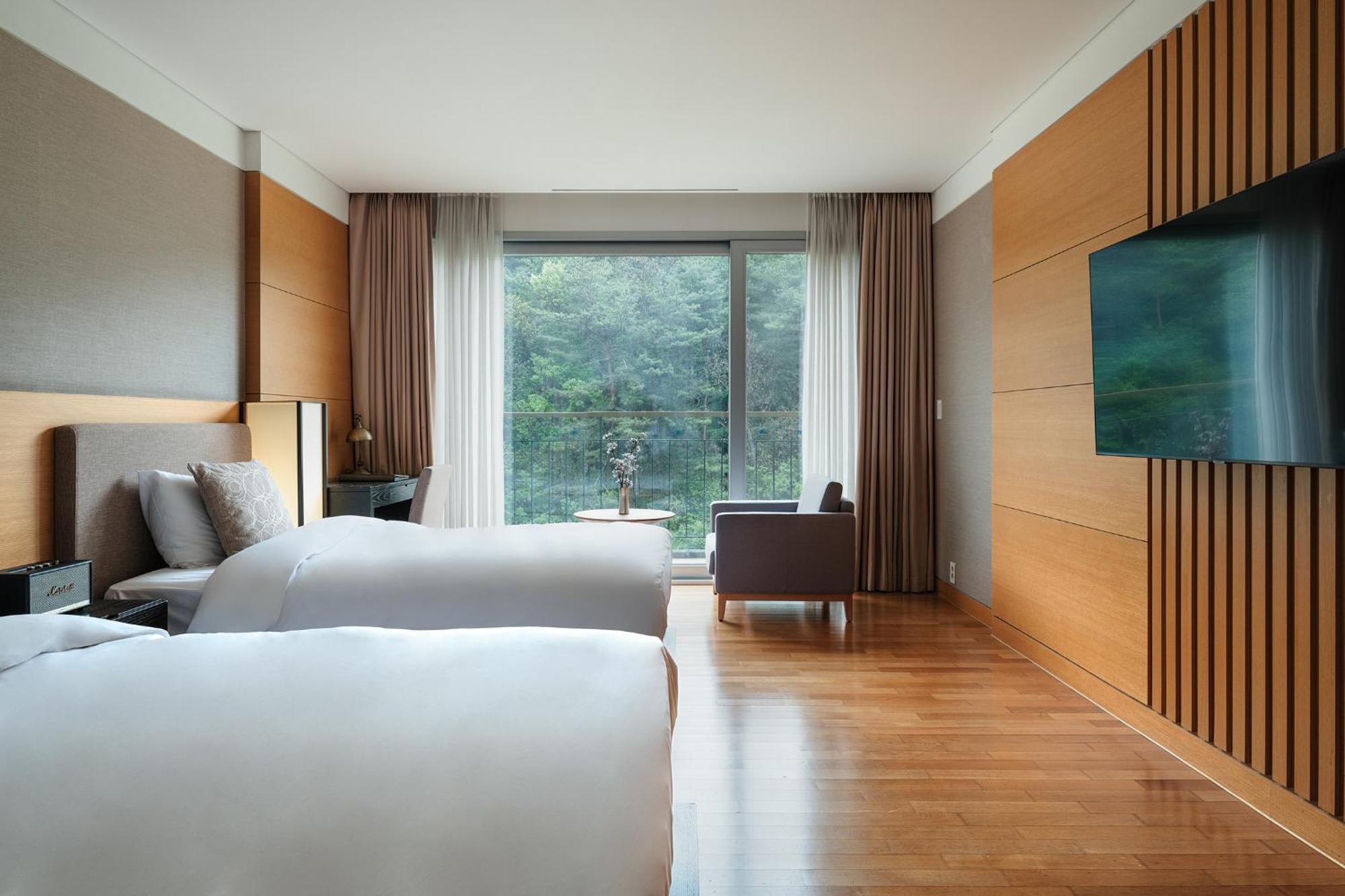 The Suites Hotel Namwon מראה חיצוני תמונה