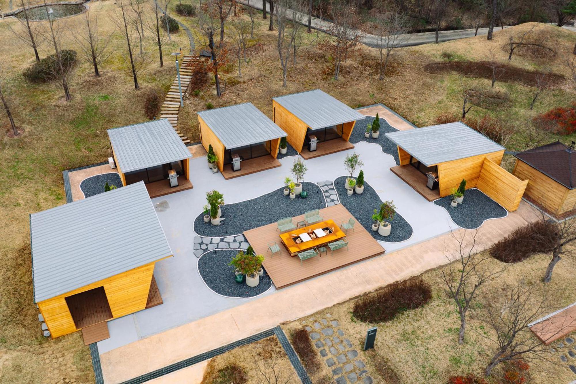 The Suites Hotel Namwon מראה חיצוני תמונה