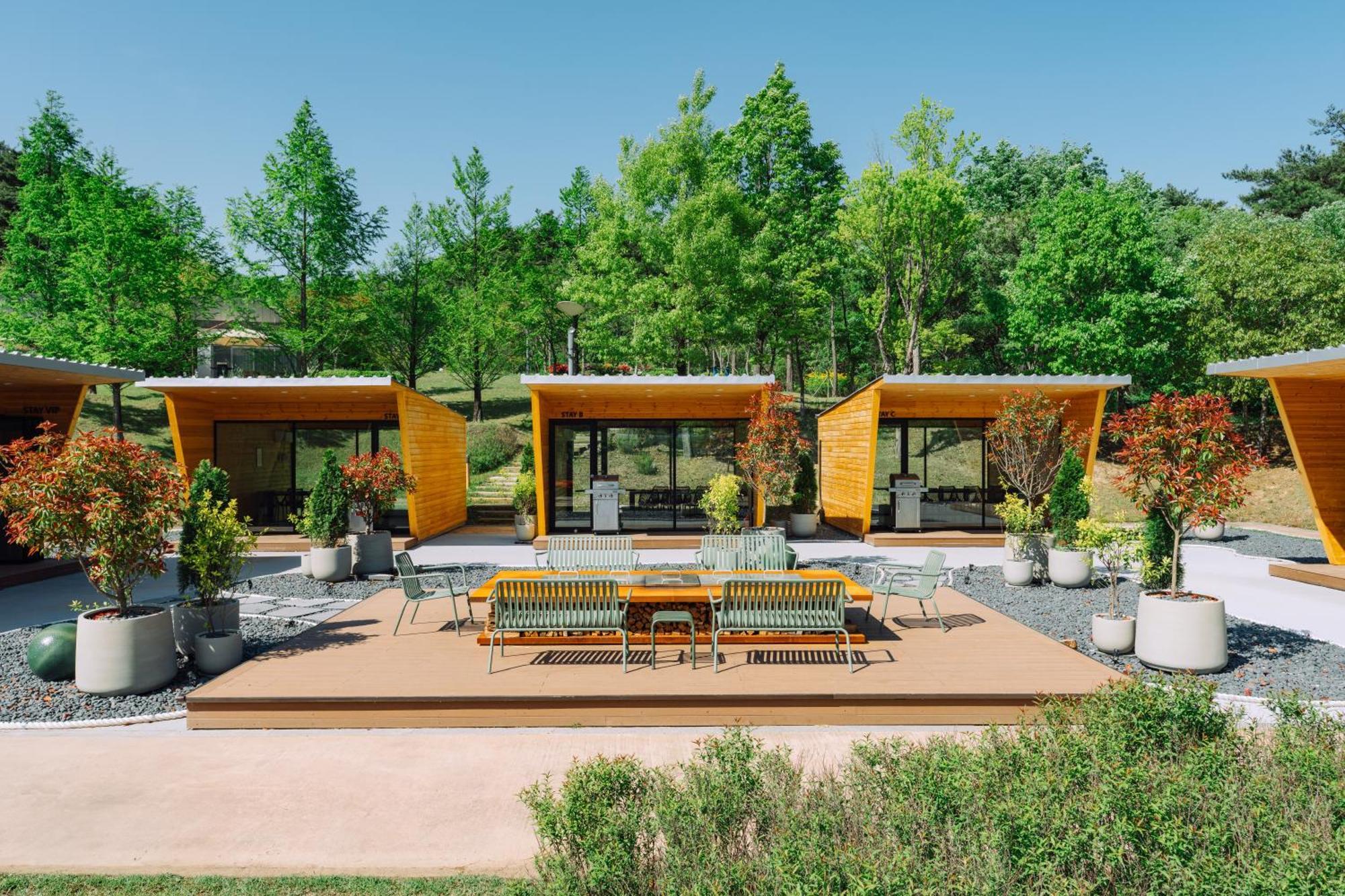 The Suites Hotel Namwon מראה חיצוני תמונה